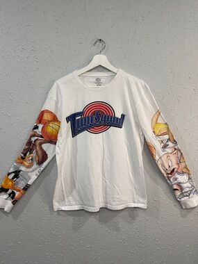 Space Jam Looney Tunes Tune Squad White Long-Sleeve Graphic Tee Size Medium